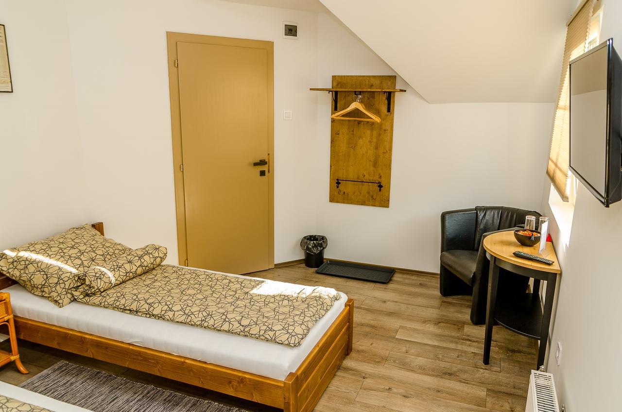 Parkland Inn エールド エクステリア 写真